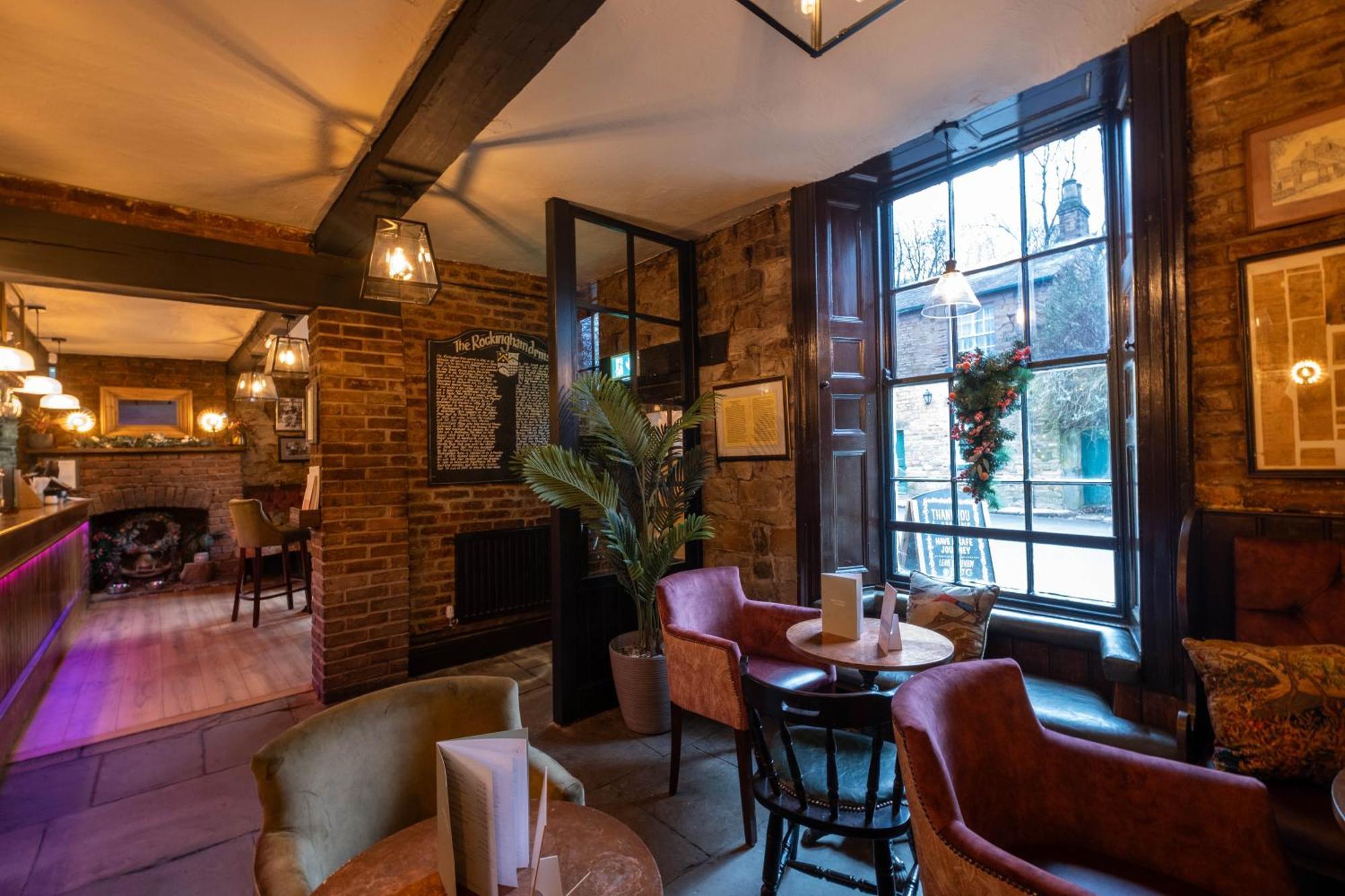 Rockingham Arms By Greene King Inns Wentworth  Exteriör bild
